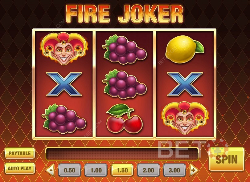 Klasszikus design és klasszikus gyümölcsgép szimbólumok a Fire Joker