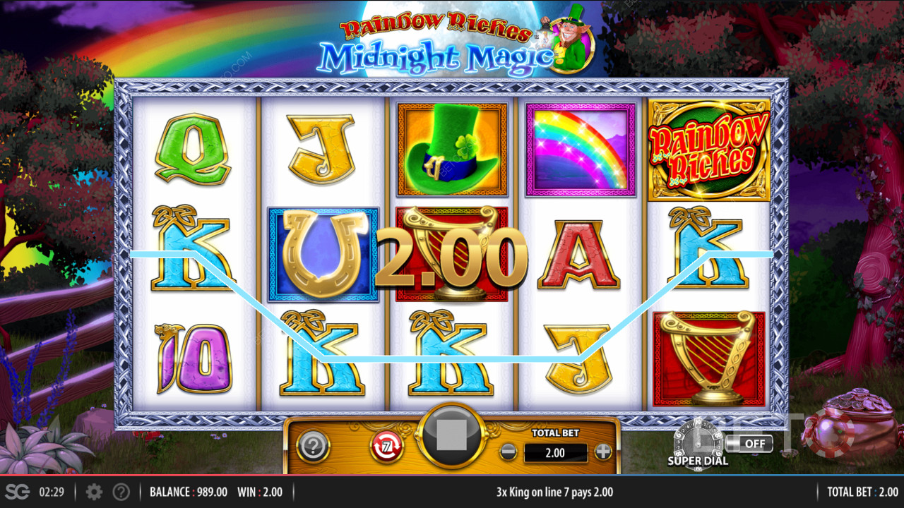 10 különböző aktív nyerővonal a Rainbow Riches Midnight Magic nyerőgépben