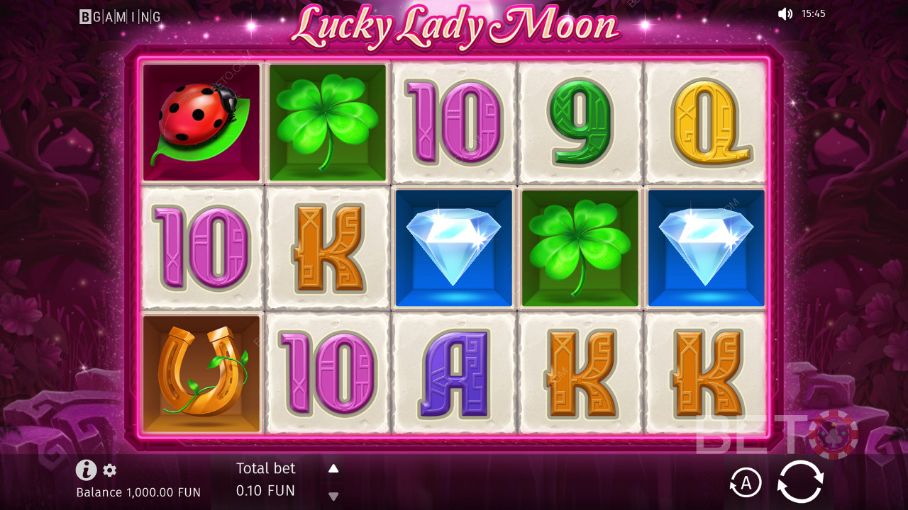 A Lucky Lady Moon nyerőgép egy fantasy témára épül, és 10 fix nyerővonalat használ egy 5x3-as rácson.